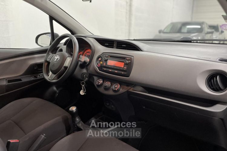 Toyota Yaris 1.0 69 CH VVT-i III Tendance - <small></small> 9.990 € <small>TTC</small> - #15