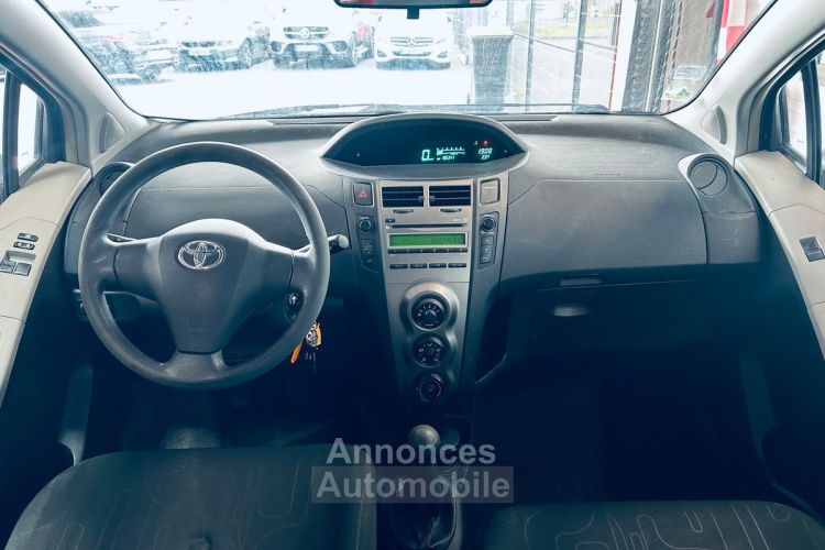 Toyota Yaris 1.0 VTI 185027KMS - <small></small> 3.990 € <small>TTC</small> - #4