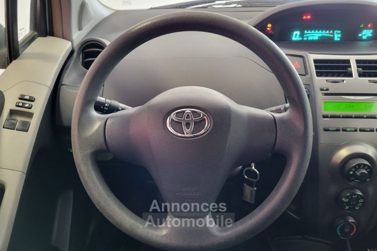 Toyota Yaris 1.0 VVTi 68 CH 5 PORTES - <small></small> 5.590 € <small>TTC</small> - #20