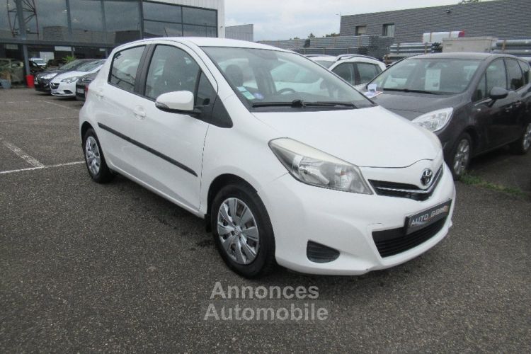 Toyota Yaris 100 VVT-i Dynamic Clim regulateur 5 portes - <small></small> 5.990 € <small>TTC</small> - #3