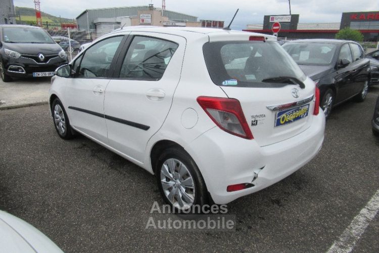 Toyota Yaris 100 VVT-i Dynamic Clim regulateur 5 portes - <small></small> 5.990 € <small>TTC</small> - #6