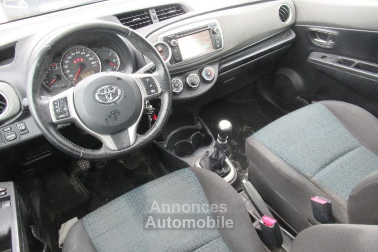 Toyota Yaris 100 VVT-i Dynamic Clim regulateur 5 portes - <small></small> 5.990 € <small>TTC</small> - #7