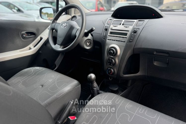 Toyota Yaris 1.0VVT-i 69Ch - <small></small> 4.990 € <small>TTC</small> - #5