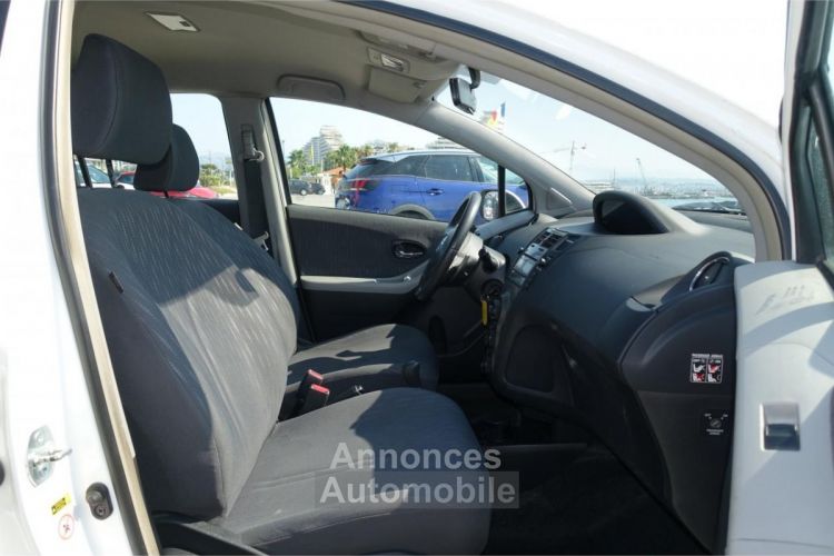 Toyota Yaris 1.3 - 100 VVT-i - BV MultiMode II Confort Pack PHASE 2 - <small></small> 8.990 € <small>TTC</small> - #6