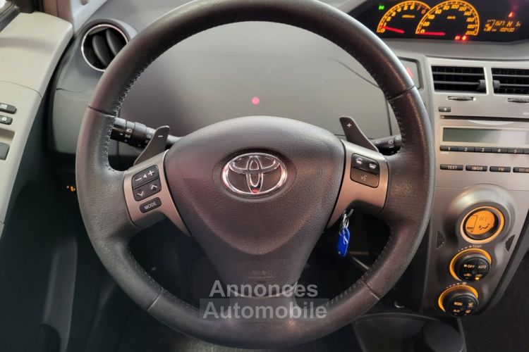 Toyota Yaris 1.3 VVT-I 100 3P BVA - <small></small> 8.990 € <small>TTC</small> - #14