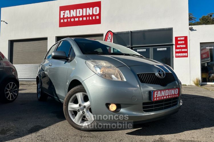 Toyota Yaris 1.3 VVT-I 87Ch Luna Boite Automatique 5P - <small></small> 6.990 € <small>TTC</small> - #1