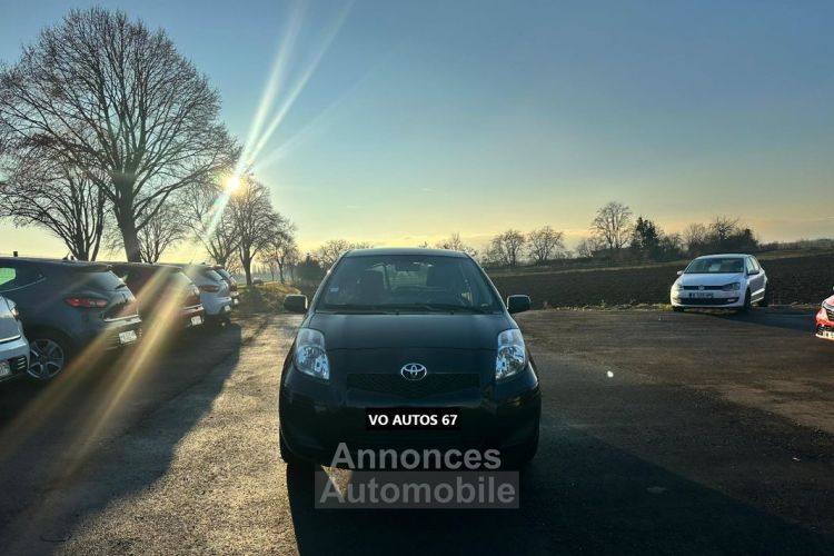 Toyota Yaris 1.3 VVT-I COOL - <small></small> 5.999 € <small>TTC</small> - #1