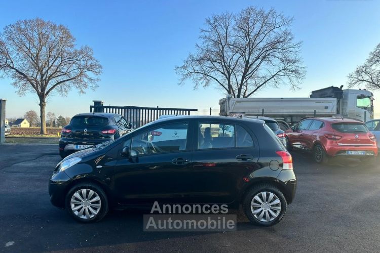 Toyota Yaris 1.3 VVT-I COOL - <small></small> 5.999 € <small>TTC</small> - #2