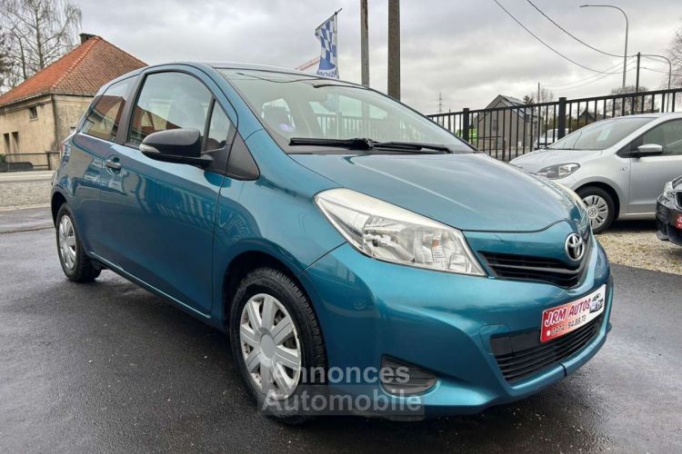 Toyota Yaris 1.33i VVT-i 1ER PROPRIETAIRE AVEC CARNET COMPLET - <small></small> 4.900 € <small>TTC</small> - #3