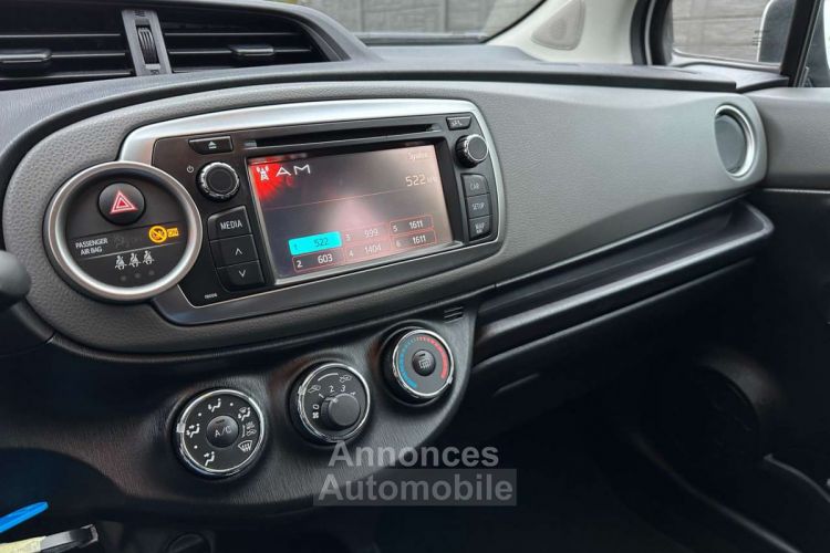 Toyota Yaris 1.33i VVT-i Active 5P- BLUETOOTH-NAVI-CLIM-1ER PRO - <small></small> 7.490 € <small>TTC</small> - #10