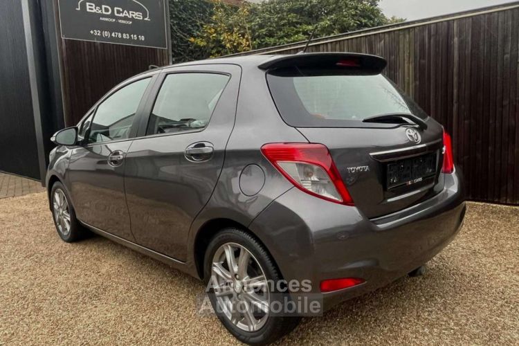 Toyota Yaris 1.33i VVT-i Lounge 5D-AIRCO-CAMERA-16-NAV-BT-AUD - <small></small> 7.490 € <small>TTC</small> - #2