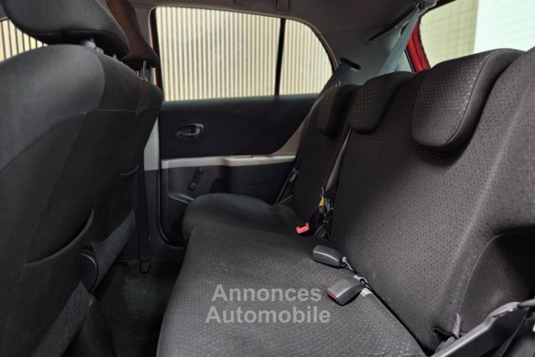 Toyota Yaris 1.4 90 CH D-4D Millenium - CritAir 2 - <small></small> 8.490 € <small>TTC</small> - #17