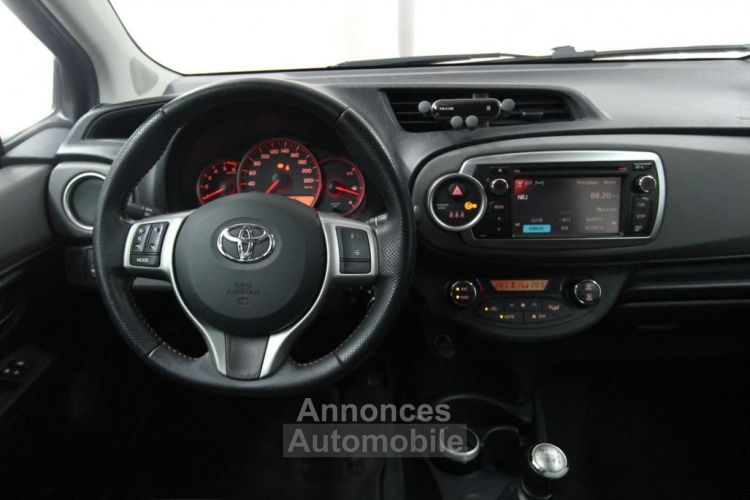 Toyota Yaris 1.4 D4D 90 STYLE Pack confort - <small></small> 7.990 € <small>TTC</small> - #11