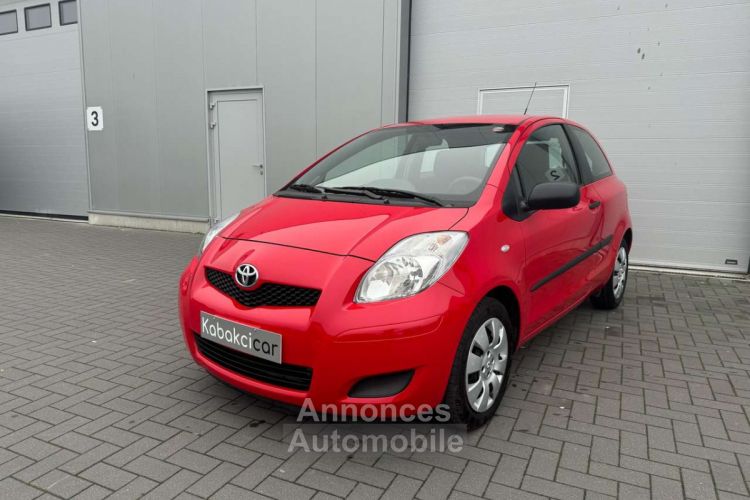 Toyota Yaris 1.4 Turbo D-4D Linea Luna FAIBLE KILOMÈTRAGE - <small></small> 6.990 € <small>TTC</small> - #3