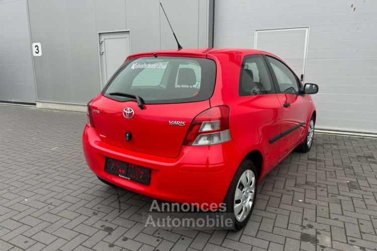 Toyota Yaris 1.4 Turbo D-4D Linea Luna FAIBLE KILOMÈTRAGE - <small></small> 6.990 € <small>TTC</small> - #6