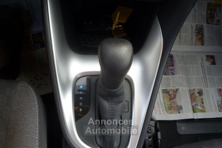 Toyota Yaris 1.5 116H FRANCE BUSINESS STAGE ACADEMIE 5PORTES BOITE AUTO - <small></small> 18.500 € <small>TTC</small> - #14