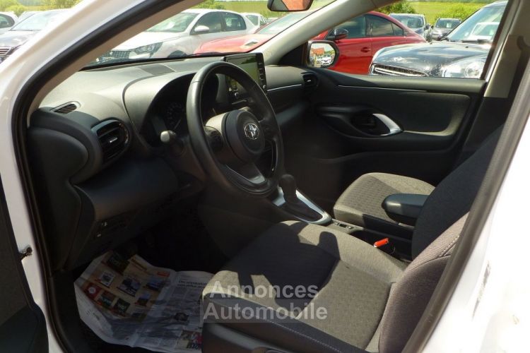 Toyota Yaris 1.5 116H FRANCE BUSINESS STAGE ACADEMIE HYBRIDE 5 PORTES BOITE AUTO - <small></small> 18.750 € <small>TTC</small> - #5