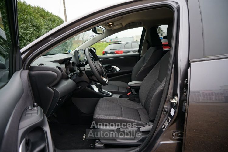 Toyota Yaris 1.5 Hybride 116H Design -420 €/mois - 1ère Main Française - Etat NEUF - Pack Confort - Garantie Constructeur - <small></small> 22.850 € <small>TTC</small> - #17