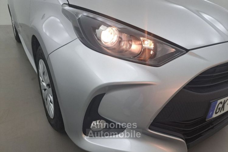 Toyota Yaris 1.5 HYBRIDE 116h DYNAMIC BUSINESS BEYOND - <small></small> 17.990 € <small>TTC</small> - #20