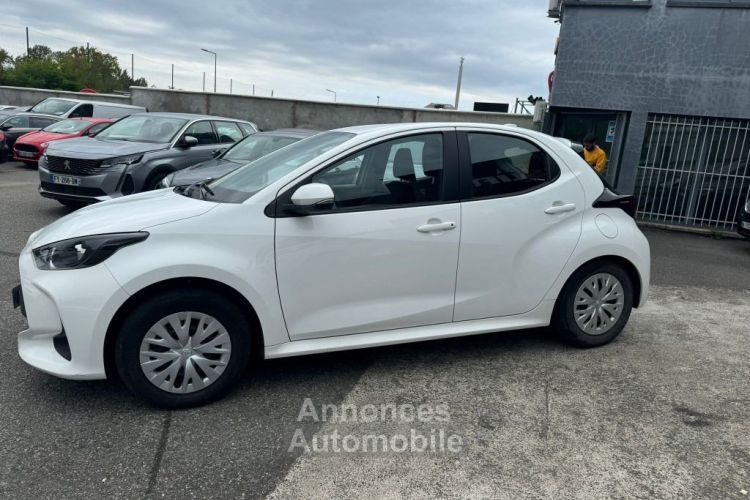 Toyota Yaris 1.5 VVTI 12V 116 HSD Hybrid E-CVT 115 cv Boîte auto , DYNAMIC Garantie constructeur . - <small></small> 17.490 € <small>TTC</small> - #6