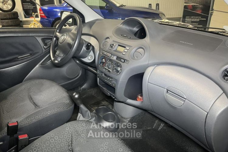 Toyota Yaris 65 Ch VVT-i - 5 portes - Phase 2 - Embrayage neuf - <small></small> 3.990 € <small>TTC</small> - #5