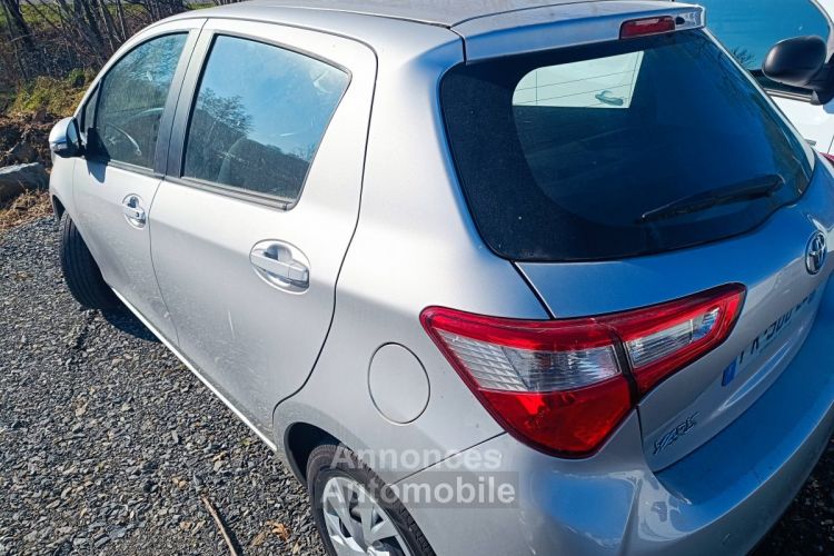 Toyota Yaris 70 VVT-i France Business 5p RC19 - <small></small> 8.780 € <small>TTC</small> - #5