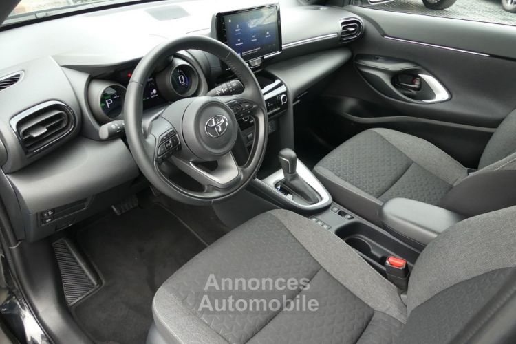 Toyota Yaris CROSS 116H DESIGN MC24 - <small></small> 26.490 € <small>TTC</small> - #6