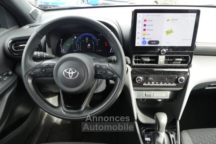 Toyota Yaris CROSS 116H DESIGN MC24 - <small></small> 26.990 € <small>TTC</small> - #8