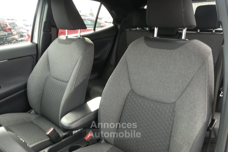 Toyota Yaris CROSS 116H DESIGN MC24 - <small></small> 26.990 € <small>TTC</small> - #15