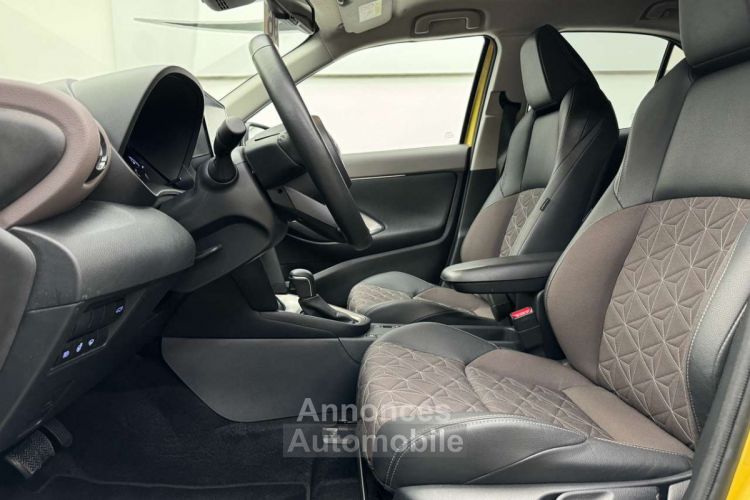 Toyota Yaris Cross 1.5 Hybrid 2WD CVT Elegant Affich. tête haute - <small></small> 26.900 € <small>TTC</small> - #11