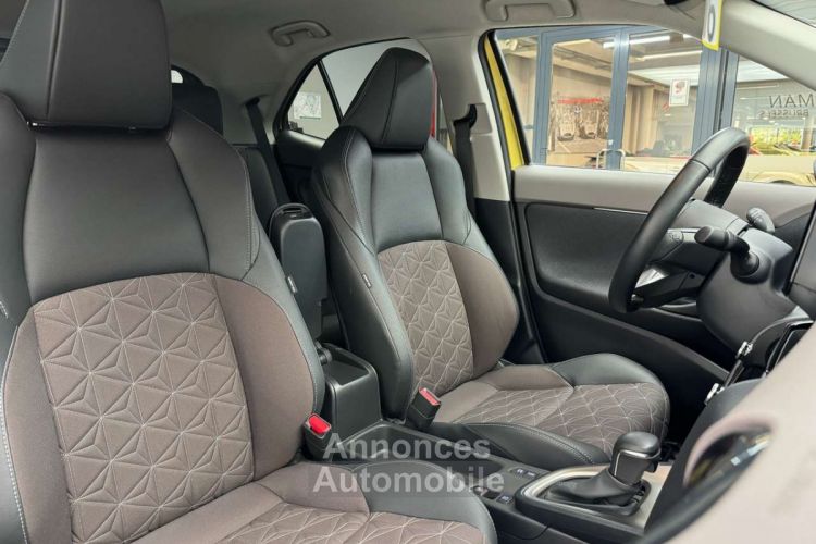 Toyota Yaris Cross 1.5 Hybrid 2WD CVT Elegant Affich. tête haute - <small></small> 26.900 € <small>TTC</small> - #12