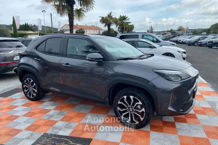 Toyota Yaris CROSS 1.5 HYBRIDE 130 DESIGN PACK HIVER ET SECURITE 2WD - <small></small> 28.450 € <small>TTC</small> - #3