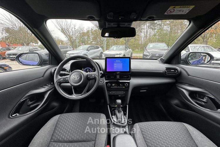 Toyota Yaris CROSS 1.5 VV-I IE HYBRID 130 MULTIDRIVE TEAM DEUTSCHLAND{2024/01 - } - <small></small> 28.970 € <small>TTC</small> - #11