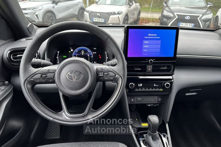 Toyota Yaris CROSS 1.5 VV-I IE HYBRID 130 MULTIDRIVE TEAM DEUTSCHLAND{2024/01 - } - <small></small> 28.970 € <small>TTC</small> - #12