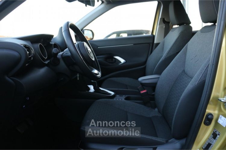 Toyota Yaris CROSS Hybrid 116ch - BV CVT Dynamic - <small></small> 21.900 € <small></small> - #17