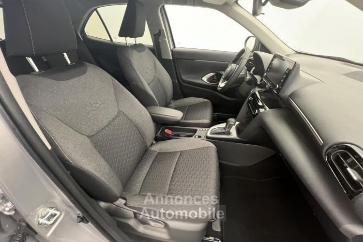 Toyota Yaris Cross HYBRIDE 116h 2WD Dynamic Business + Programme Beyond Zero Academy - <small></small> 26.790 € <small>TTC</small> - #13