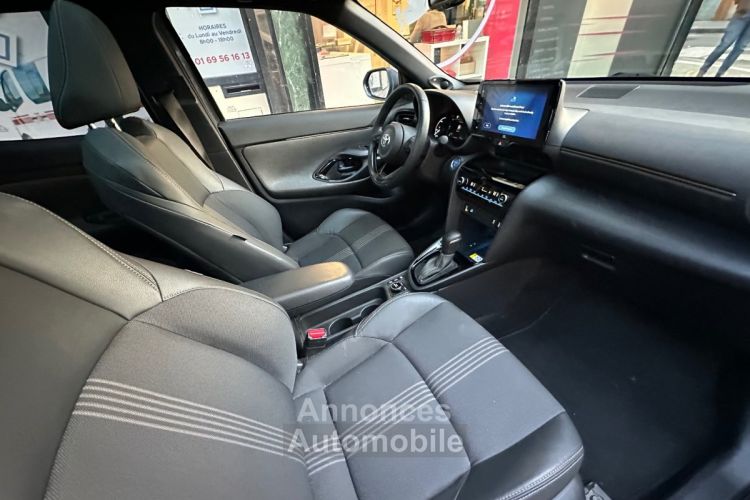 Toyota Yaris CROSS PRO HYBRIDE MY22 116h AWD-i Dynamic Business + Programme Beyond Zero Academy - <small></small> 22.490 € <small>TTC</small> - #21