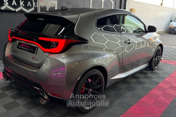 Toyota Yaris GR 280 ch 1.6 Turbo BVA8 ~ Caméra de recul ~ CarPlay ~ Jantes forgée ~ Régulateur adaptatif ~ Gris platine ~ - <small></small> 69.990 € <small>TTC</small> - #4