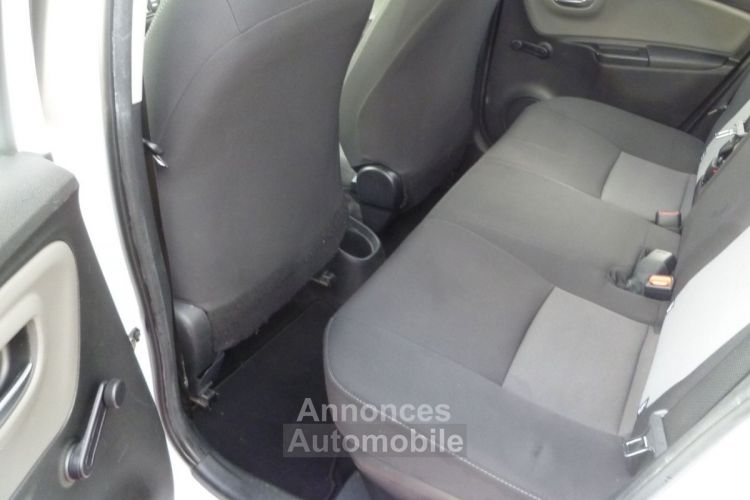 Toyota Yaris HYBRID 100H 1.5 VVT-I FRANCE BUSINESS BOITE AUTO - <small></small> 15.850 € <small>TTC</small> - #6