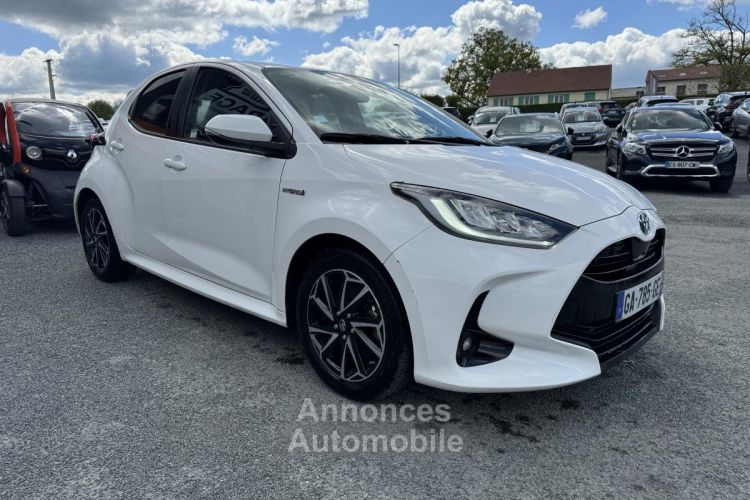 Toyota Yaris Hybrid 116h - BV e-CVT  Design - <small></small> 15.990 € <small></small> - #9