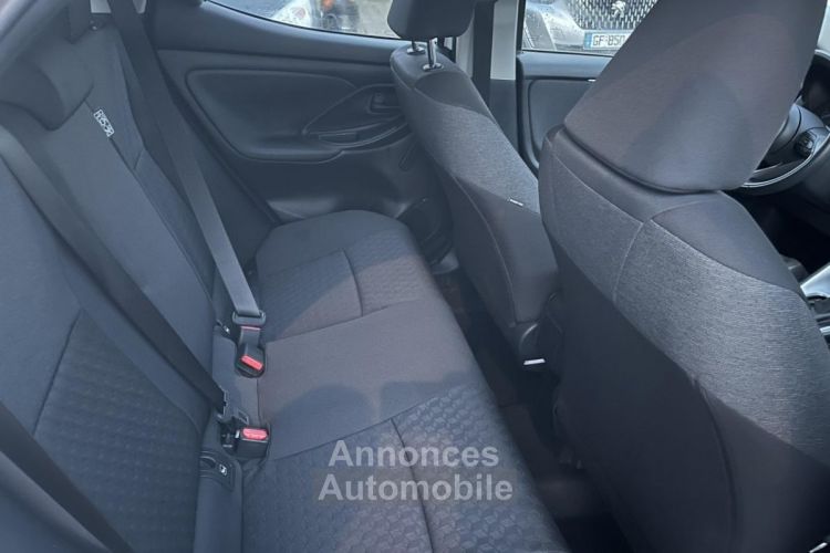 Toyota Yaris Hybrid 116h - BV e-CVT (MY21) IV 2020 Dynamic Business Affaires + Stage Hybrid Academy& - <small></small> 16.990 € <small></small> - #15