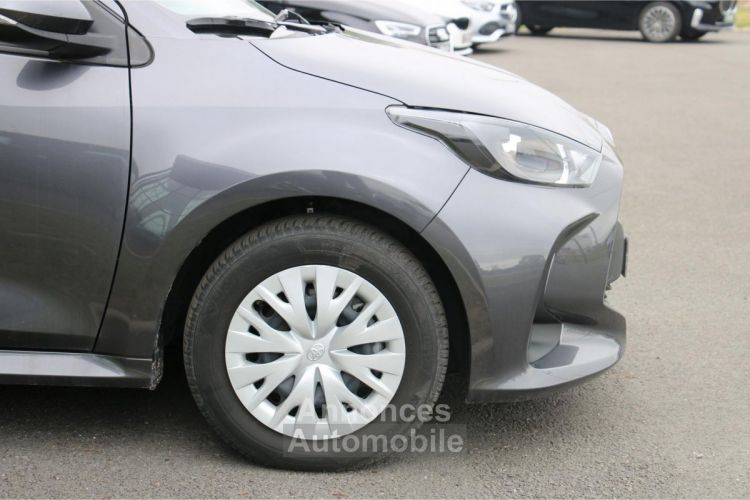 Toyota Yaris Hybrid 116h - BV e-CVT (MY22) IV Dynamic PHASE 1 - <small></small> 18.900 € <small></small> - #12