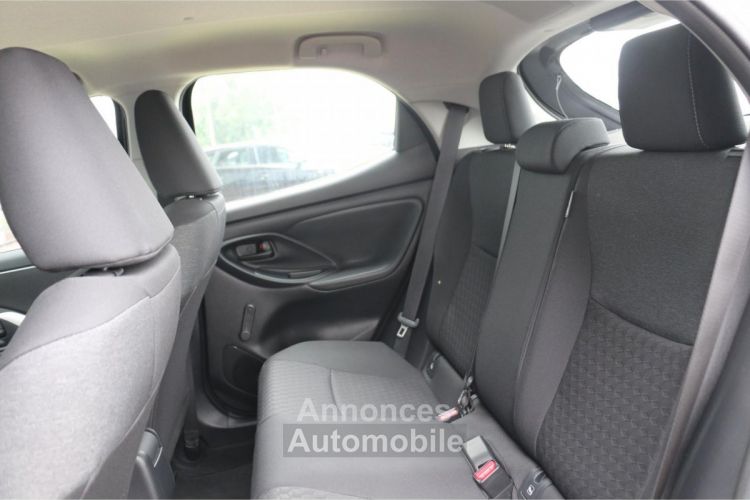 Toyota Yaris Hybrid 116h - BV e-CVT (MY22) IV Dynamic PHASE 1 - <small></small> 18.900 € <small></small> - #41