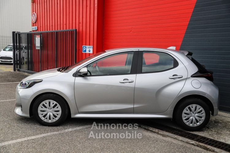 Toyota Yaris Hybrid 116h e-CVT Dynamic Business CAMERA GPS - <small></small> 18.970 € <small></small> - #2