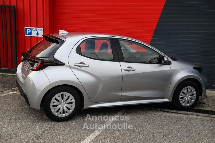 Toyota Yaris Hybrid 116h e-CVT Dynamic Business CAMERA GPS - <small></small> 18.970 € <small></small> - #26