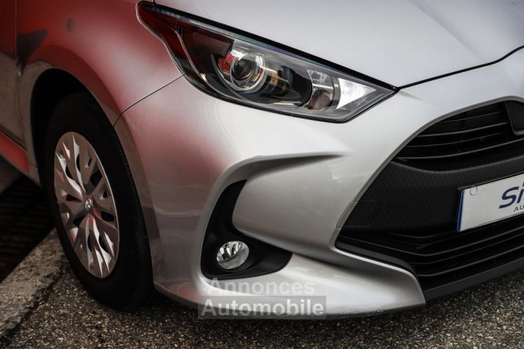 Toyota Yaris Hybrid 116h e-CVT Dynamic Business CAMERA GPS - <small></small> 18.970 € <small></small> - #34