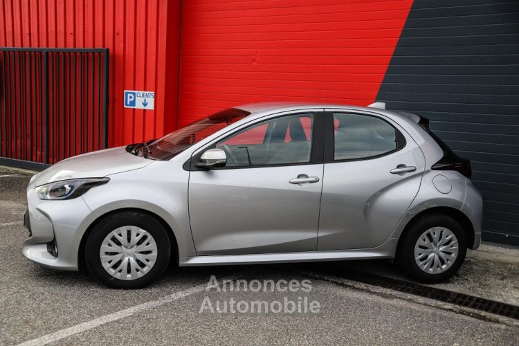 Toyota Yaris Hybrid 116h e-CVT Dynamic Business CAMERA GPS - <small></small> 18.970 € <small></small> - #42