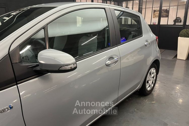 Toyota Yaris Hybrid France Business CVT - <small></small> 14.990 € <small>TTC</small> - #24