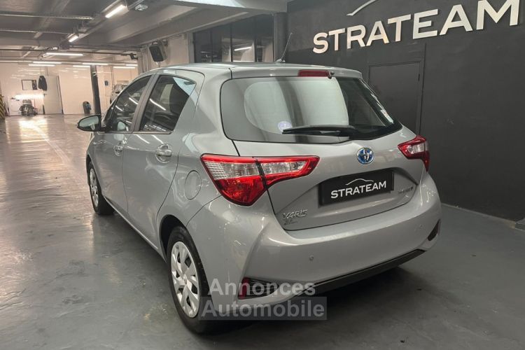 Toyota Yaris Hybrid France Business CVT - <small></small> 14.990 € <small>TTC</small> - #28