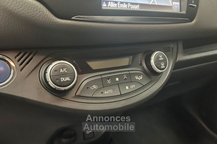 Toyota Yaris Hybrid France Business CVT - <small></small> 14.990 € <small>TTC</small> - #46